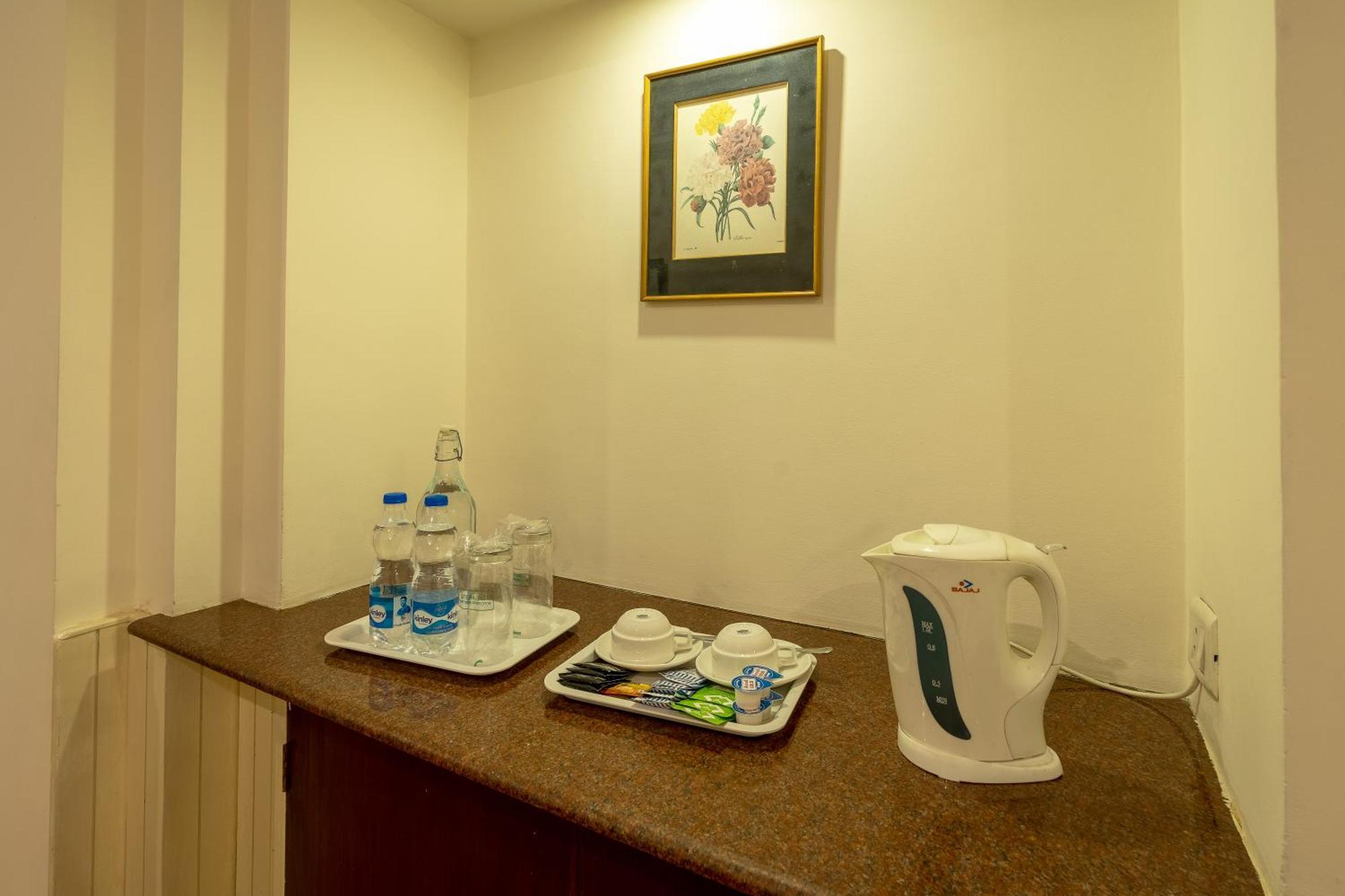 Ivory Tower Hotel Бангалор Екстериор снимка