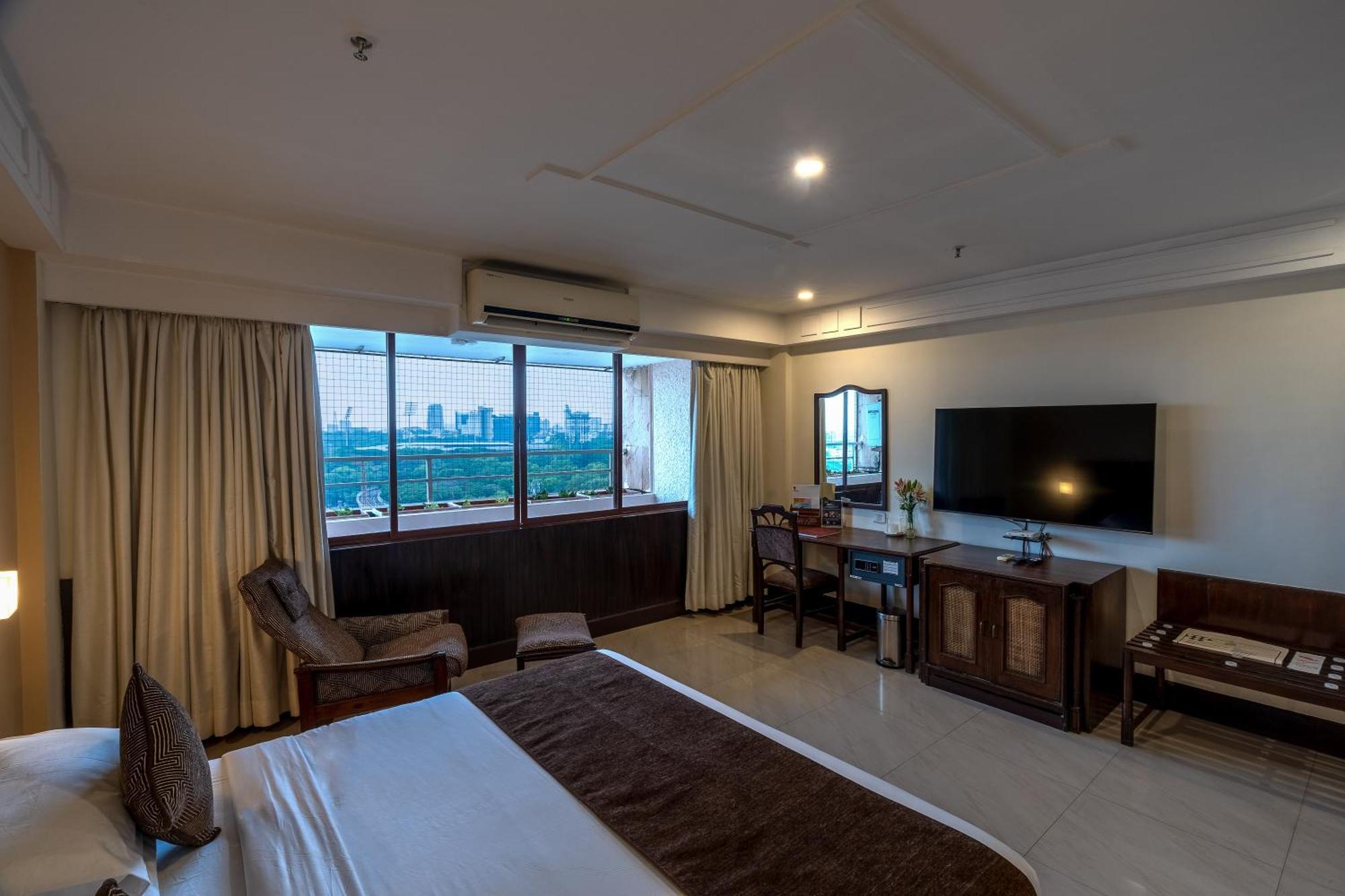 Ivory Tower Hotel Бангалор Екстериор снимка