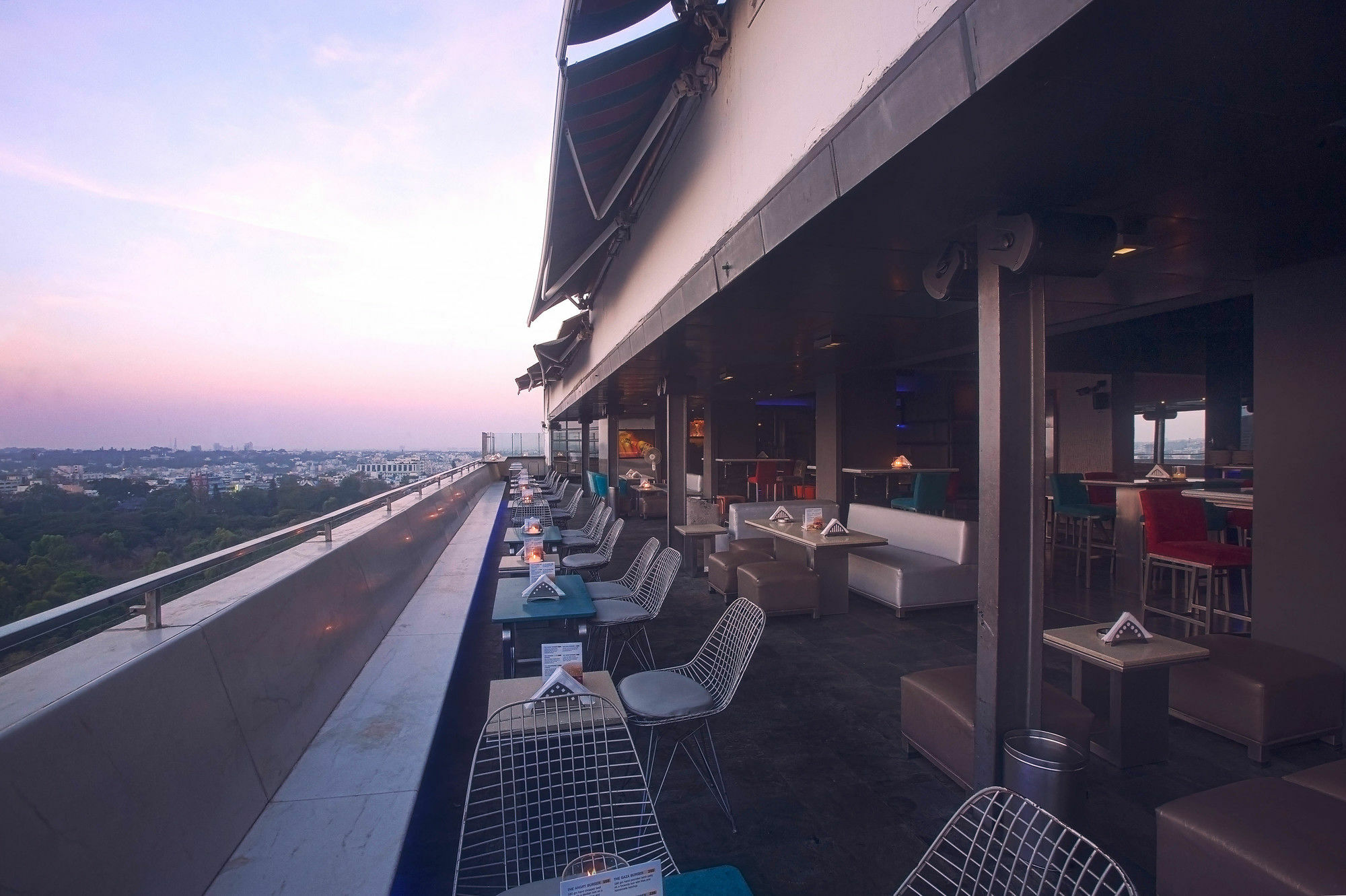 Ivory Tower Hotel Бангалор Екстериор снимка